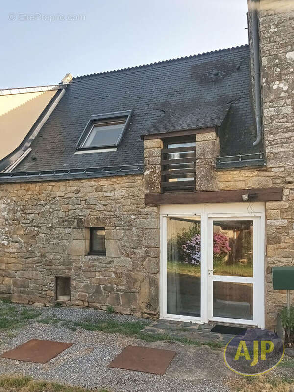 Maison à PLUHERLIN