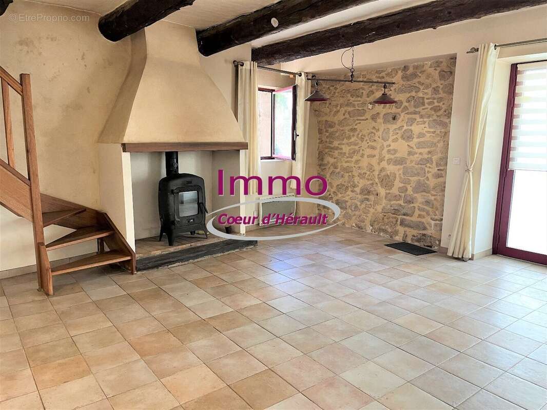 Maison à SAINT-FELIX-DE-LODEZ