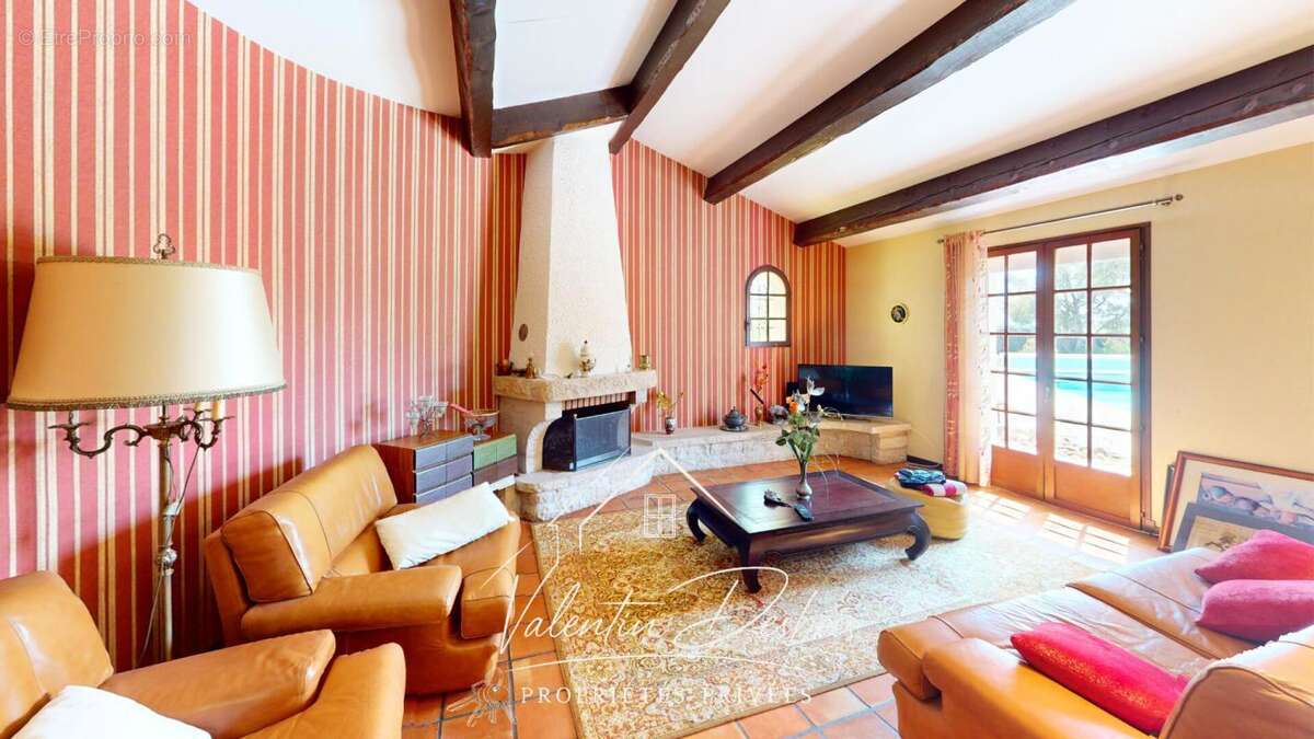 Maison à VILLEMOUSTAUSSOU
