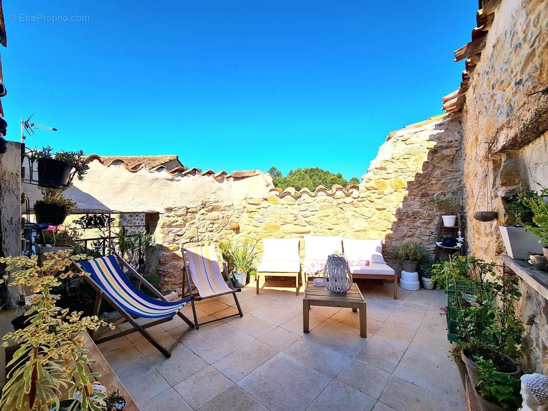 Maison à SAINT-CHINIAN