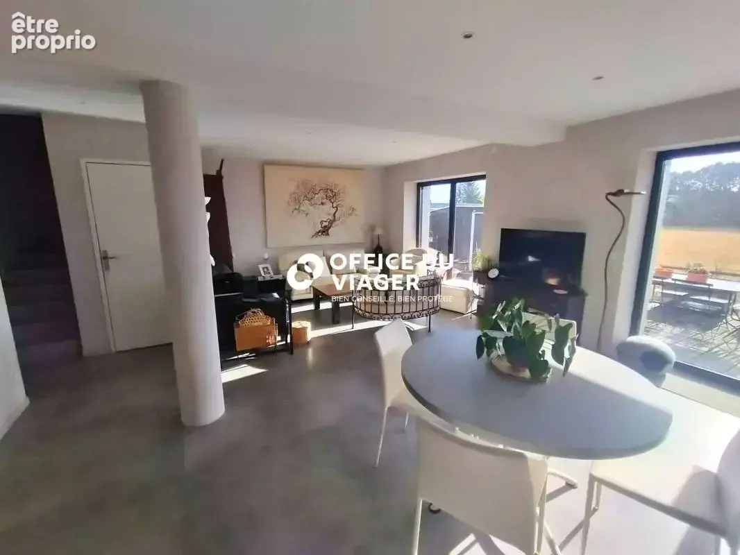 Appartement- 4 pièces - 109,28 m² - photo 6