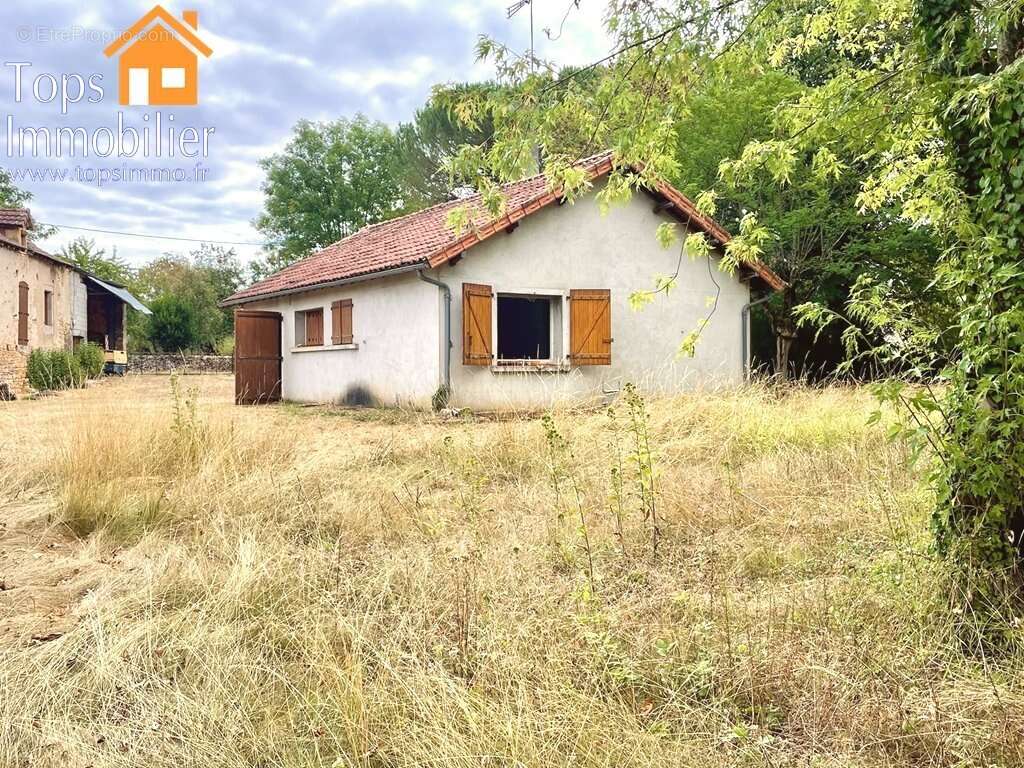 Maison T3 avec garage attenant, hangar et terrain de 4617m2 à la campagne - photo 12