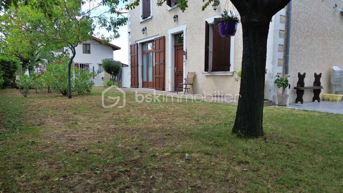 Maison à IZEAUX