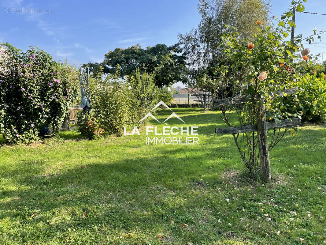 Maison à MALICORNE-SUR-SARTHE