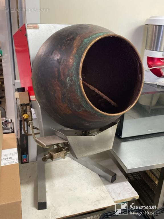 Commerce à MOUANS-SARTOUX