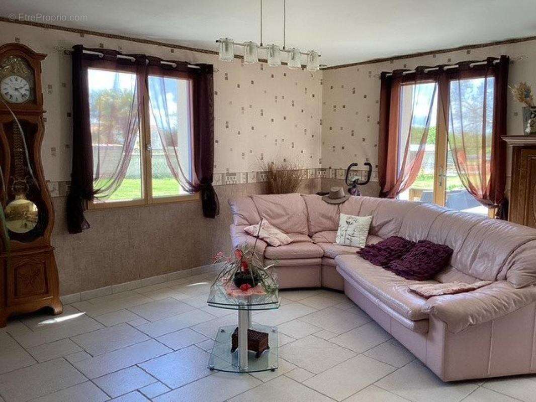Maison de plain pied,3 chambres,grand jardin constructible - photo 9