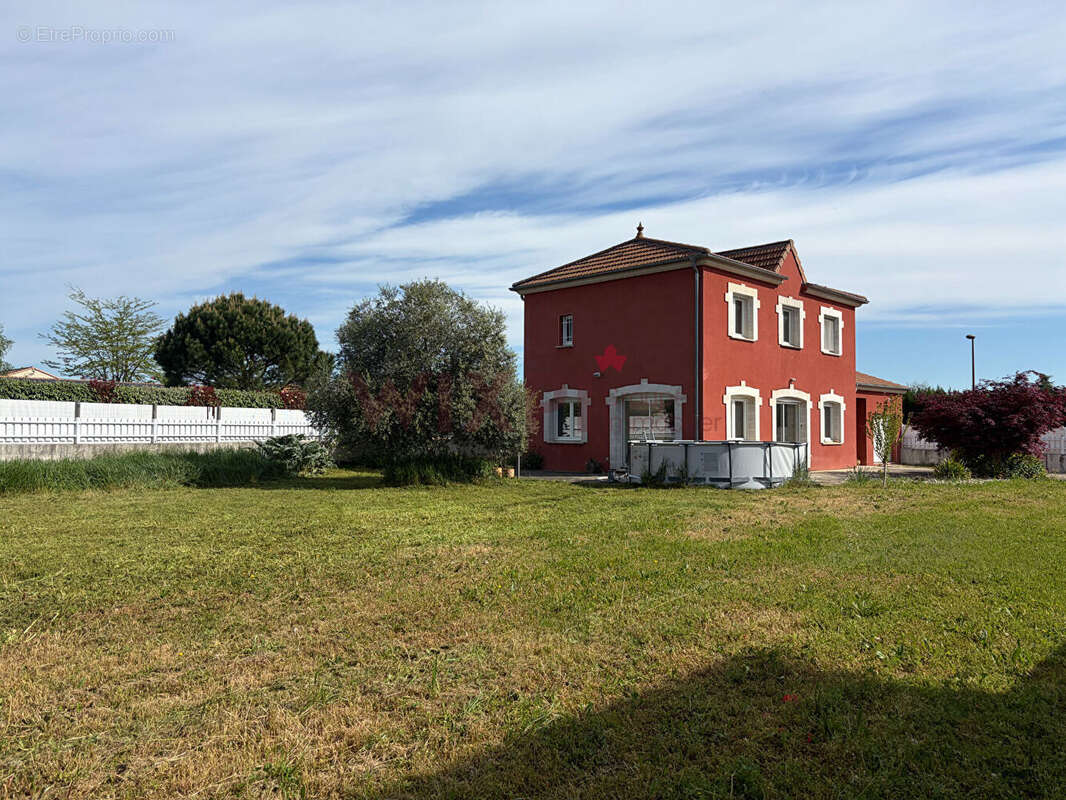 Maison à SAINT-PAUL-LES-ROMANS