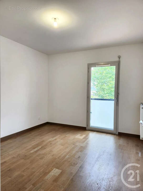 Appartement 92 m² à Rillieux-La-Pape  - photo 13