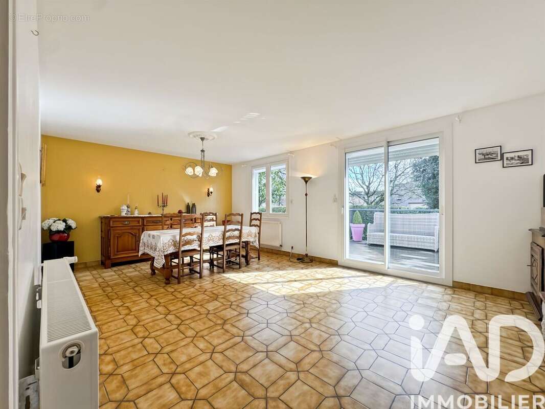 Photo 3 - Maison à ERNEE