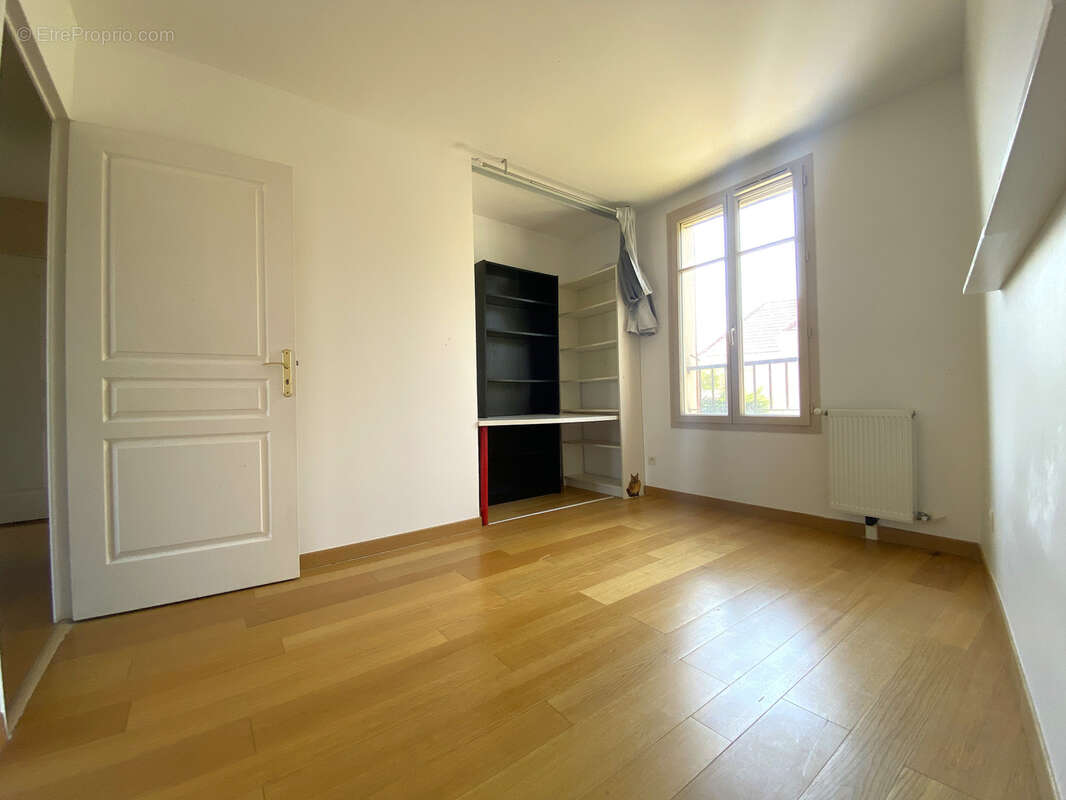 Maison à SERRIS