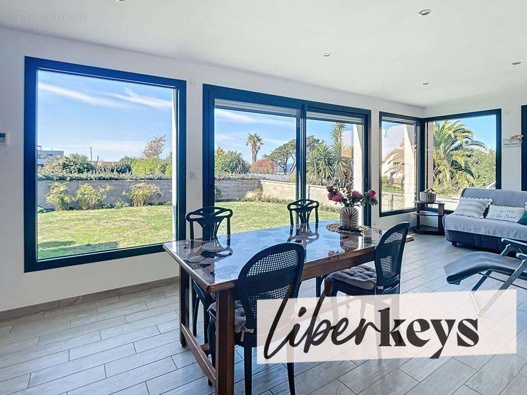 Maison à TREVOU-TREGUIGNEC