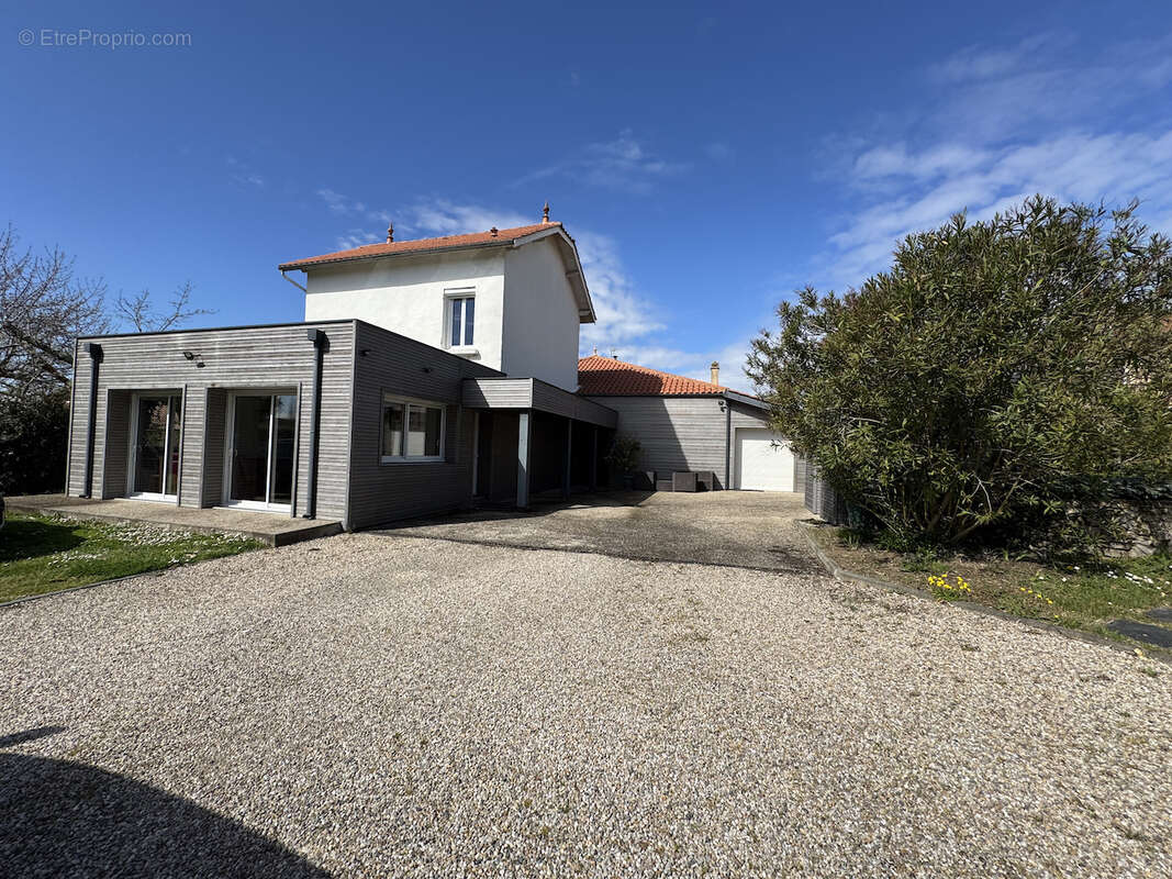 Maison à VILLENEUVE-SUR-LOT