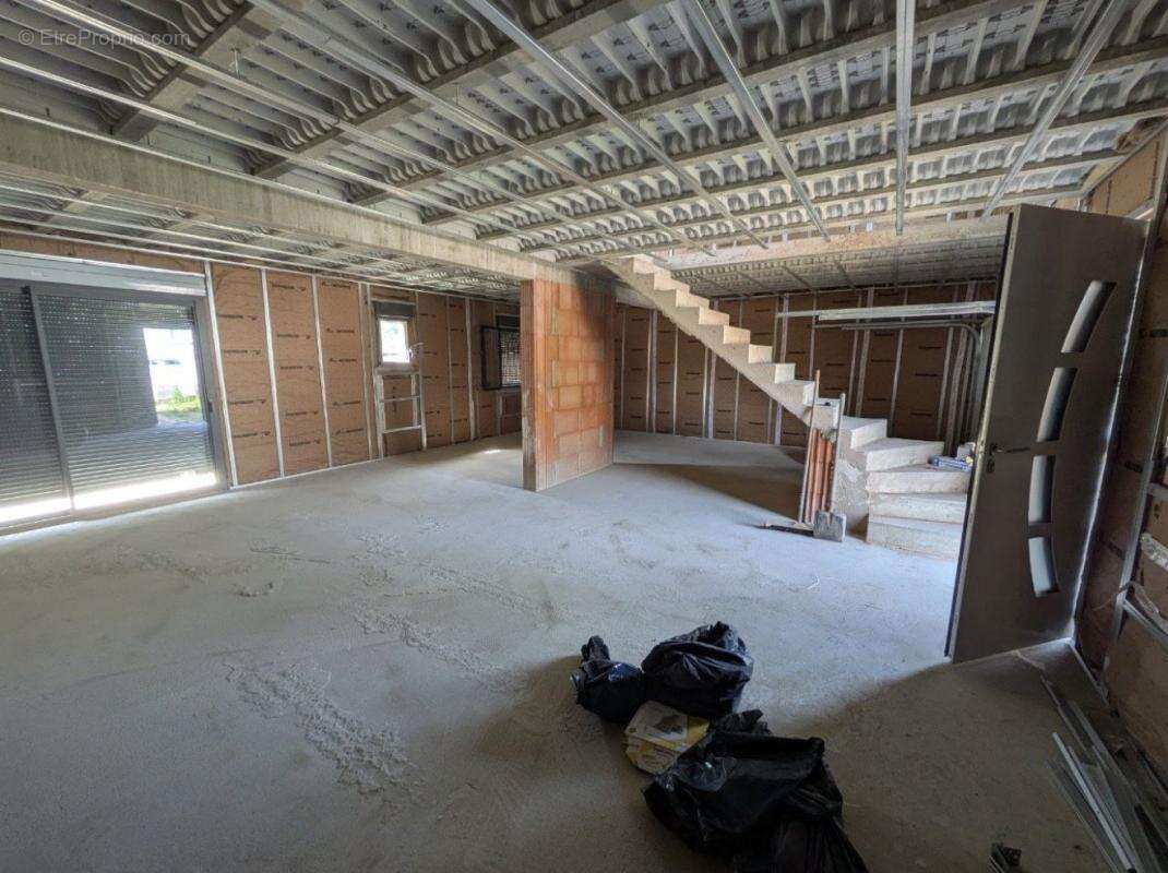 Maison 130 m² à Pasly  - photo 3