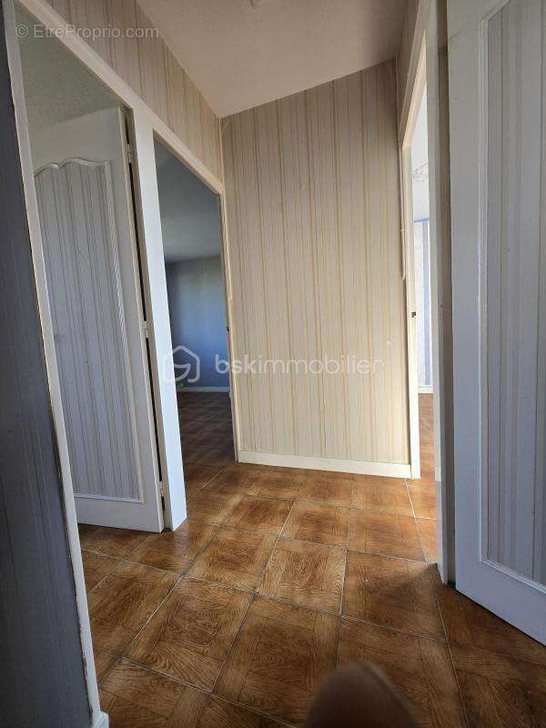 Maison à VARENNES-VAUZELLES