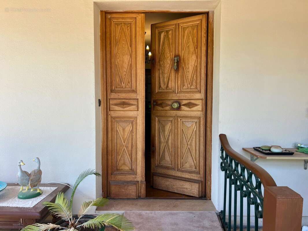 Maison à VILLENEUVE-DE-LA-RAHO