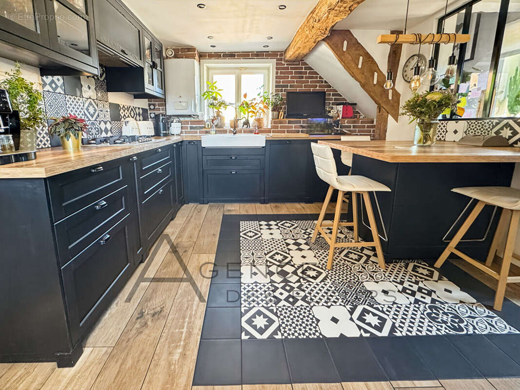 Maison à TOURVILLE-LA-RIVIERE