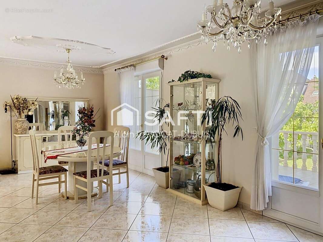 Maison 225 m² à Gournay-Sur-Marne  - photo 5