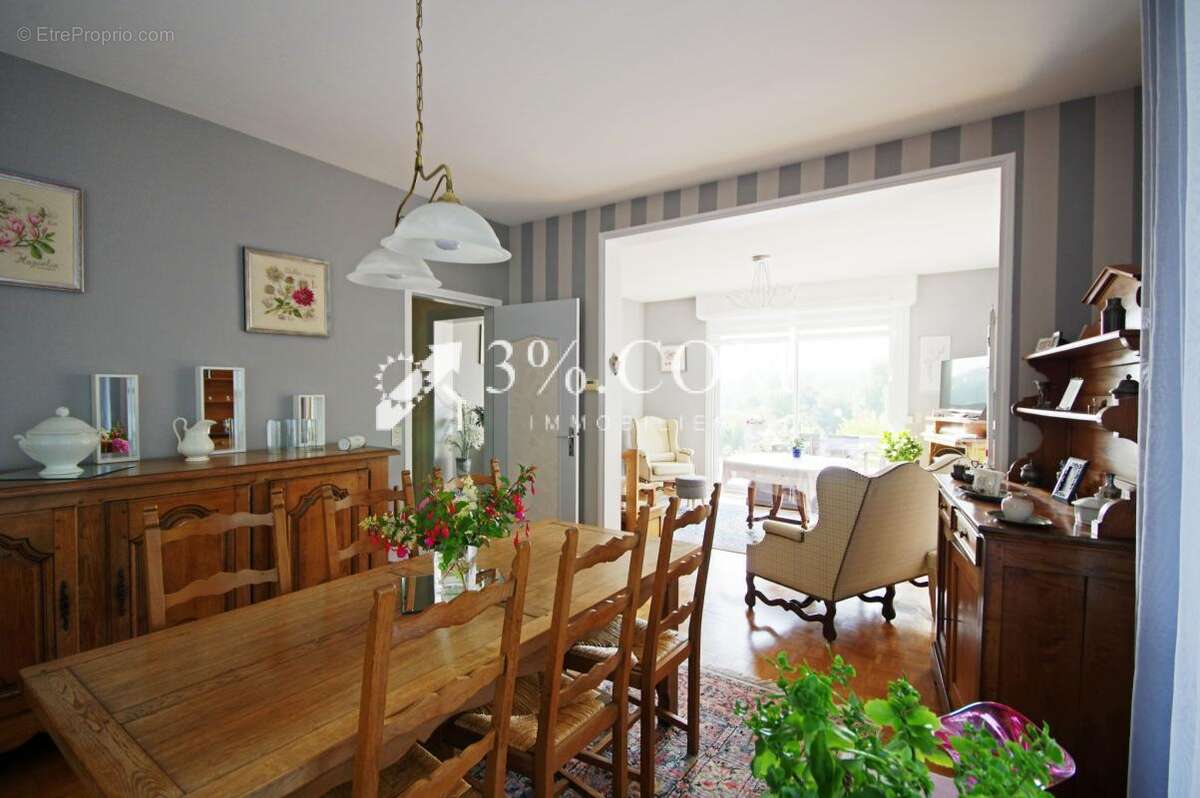 Maison à FLIXECOURT