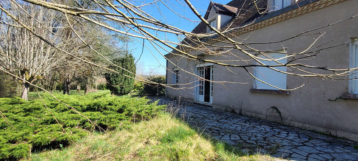 Maison à CHAUFFOUR-SUR-VELL
