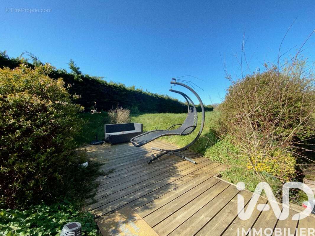 Photo 8 - Maison à LANMEUR