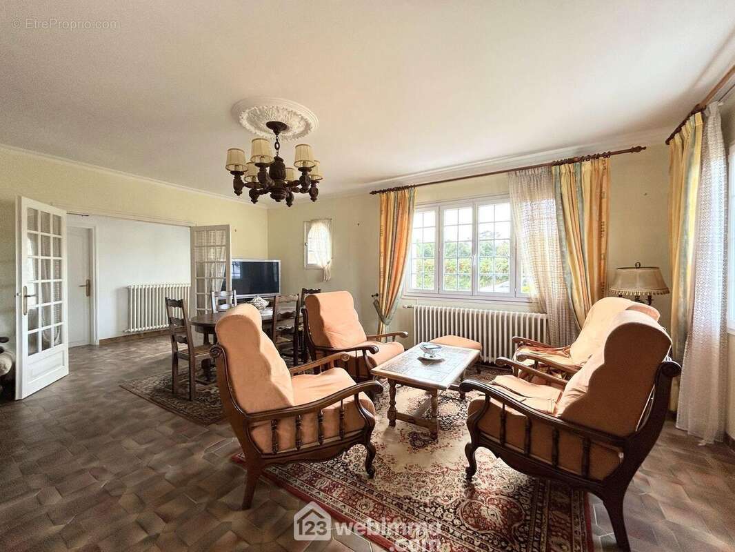 Maison 135 m² à Tredrez-Locquemeau  - photo 5