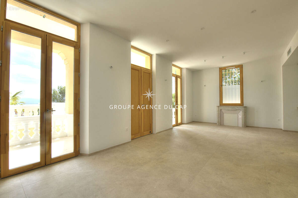 Maison à SAINT-RAPHAEL