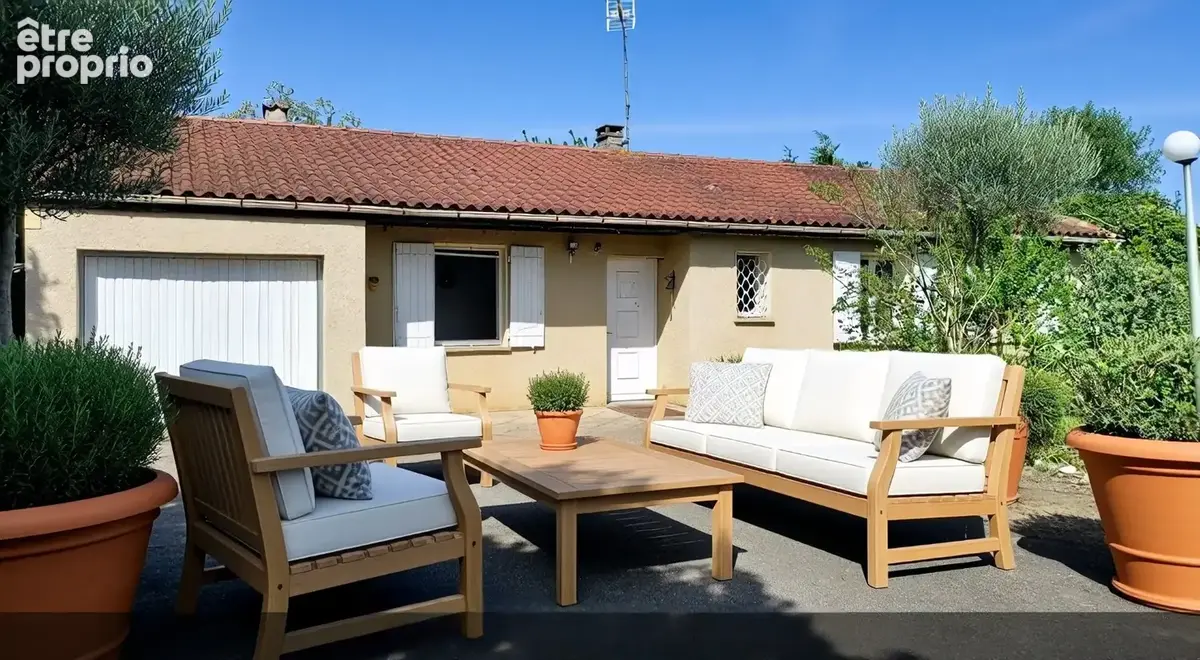Photo Maison à L'isle-Jourdain au prix de 252 600€