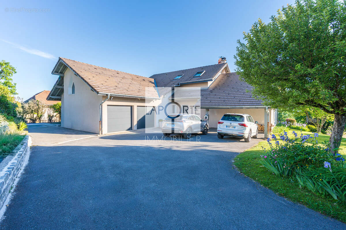 Maison à SAINT-MARTIN-BELLEVUE