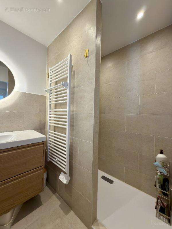 Appartement à ROQUEBRUNE-CAP-MARTIN