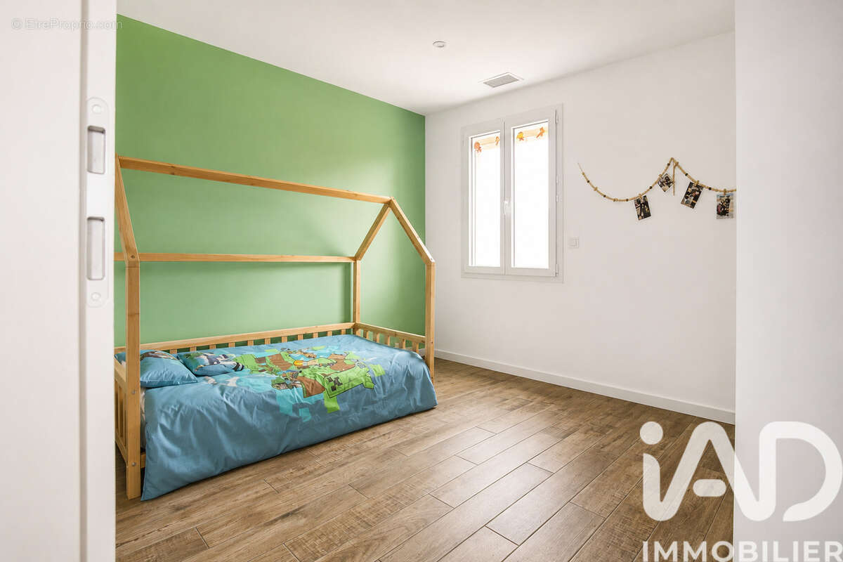 Maison 237 m² à Bages  - photo 5