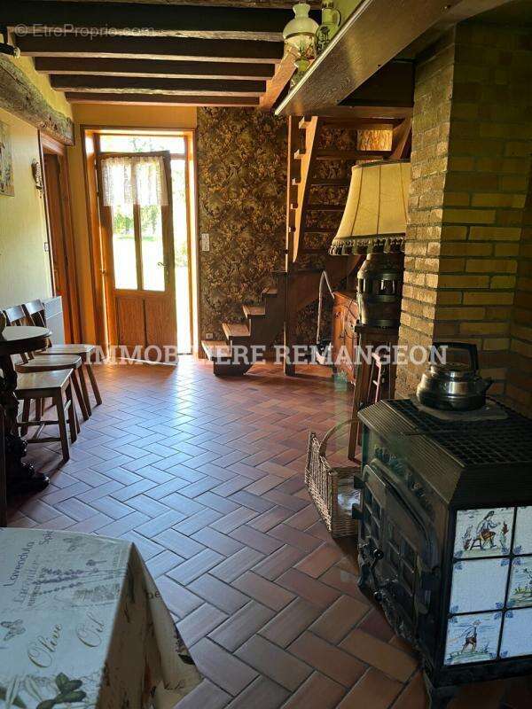 Maison à BRINON-SUR-SAULDRE