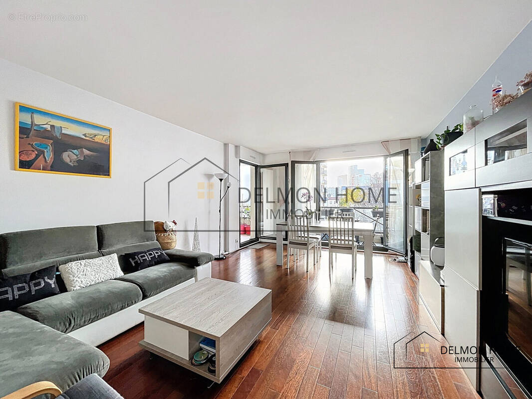 Appartement à COURBEVOIE