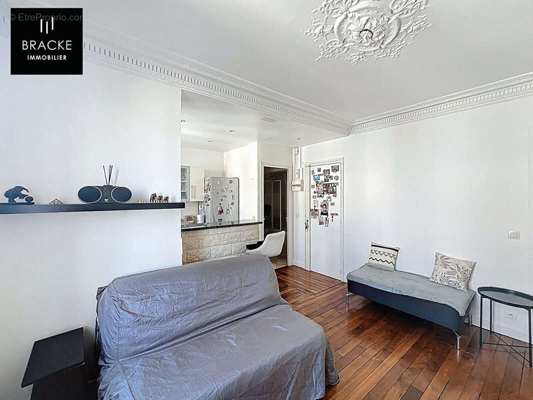 Appartement à COURBEVOIE