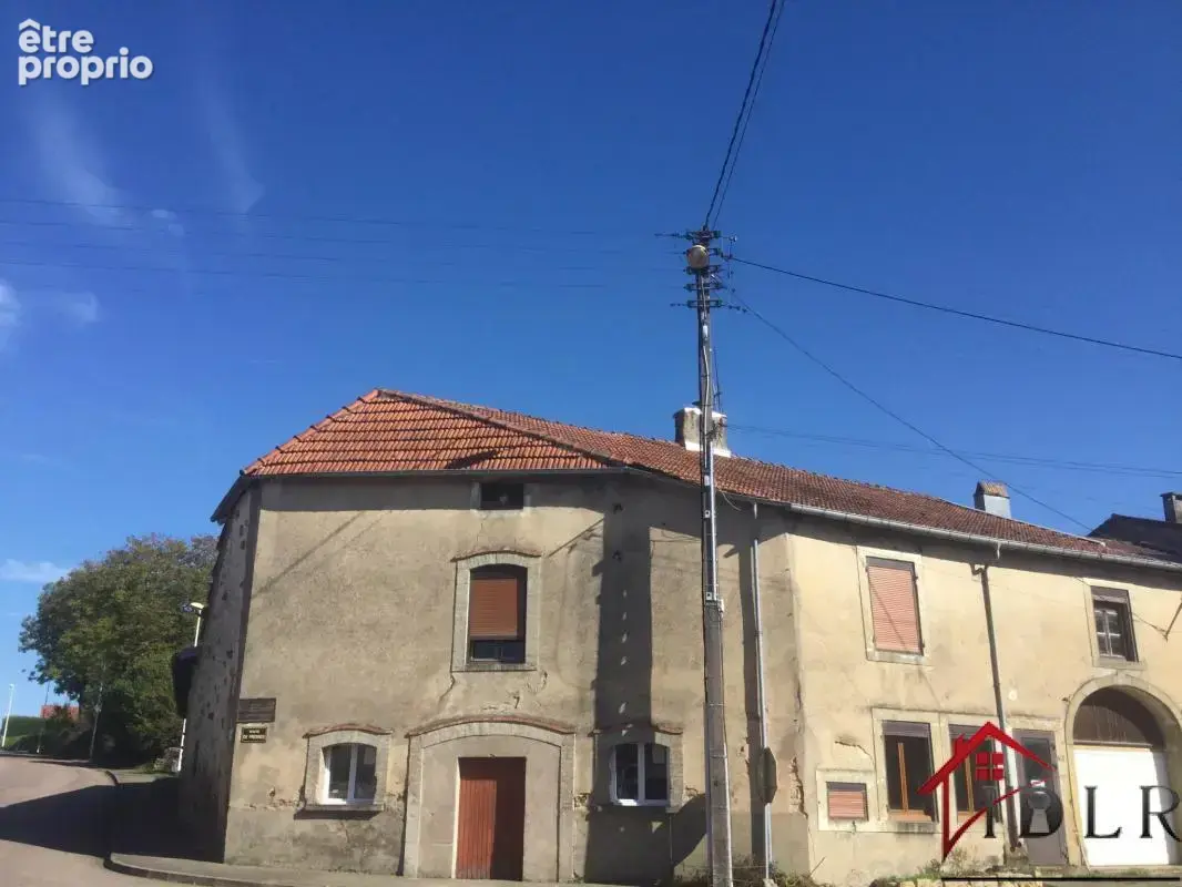 Maison à AINVELLE