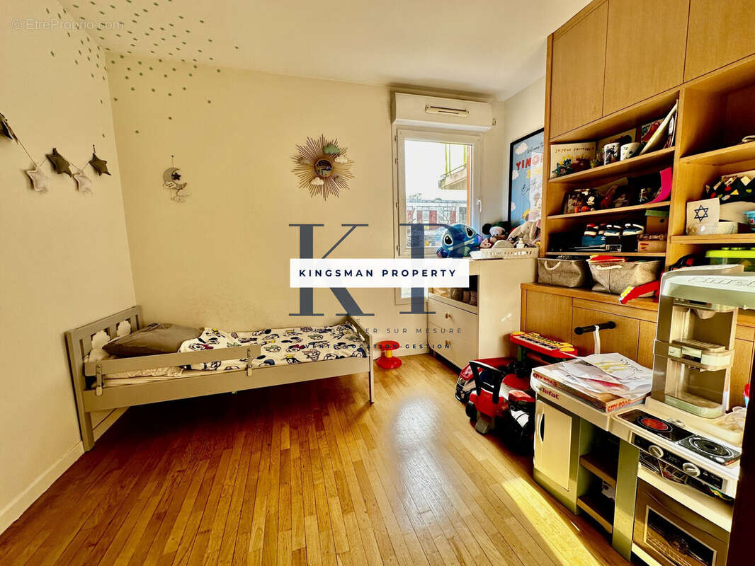 Appartement 76 m² à Creteil  - photo 9