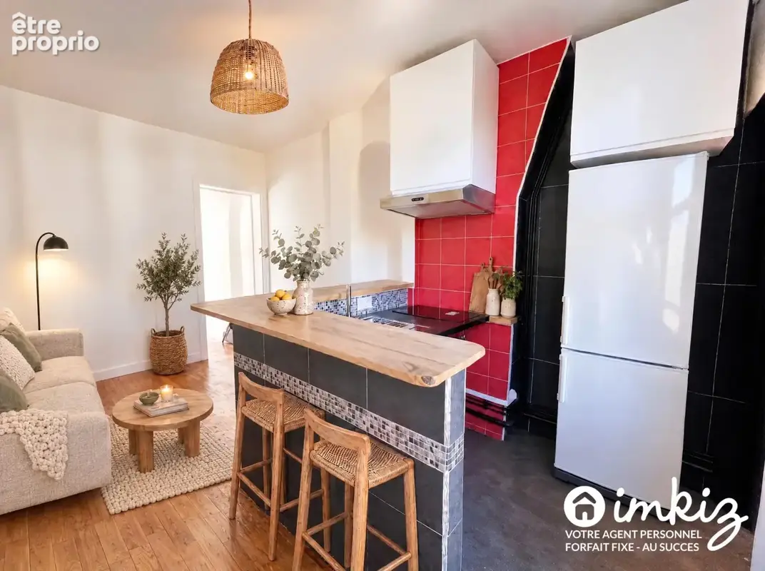2P refait à neuf – Chambre 14m² – Métro 8 min - photo 4