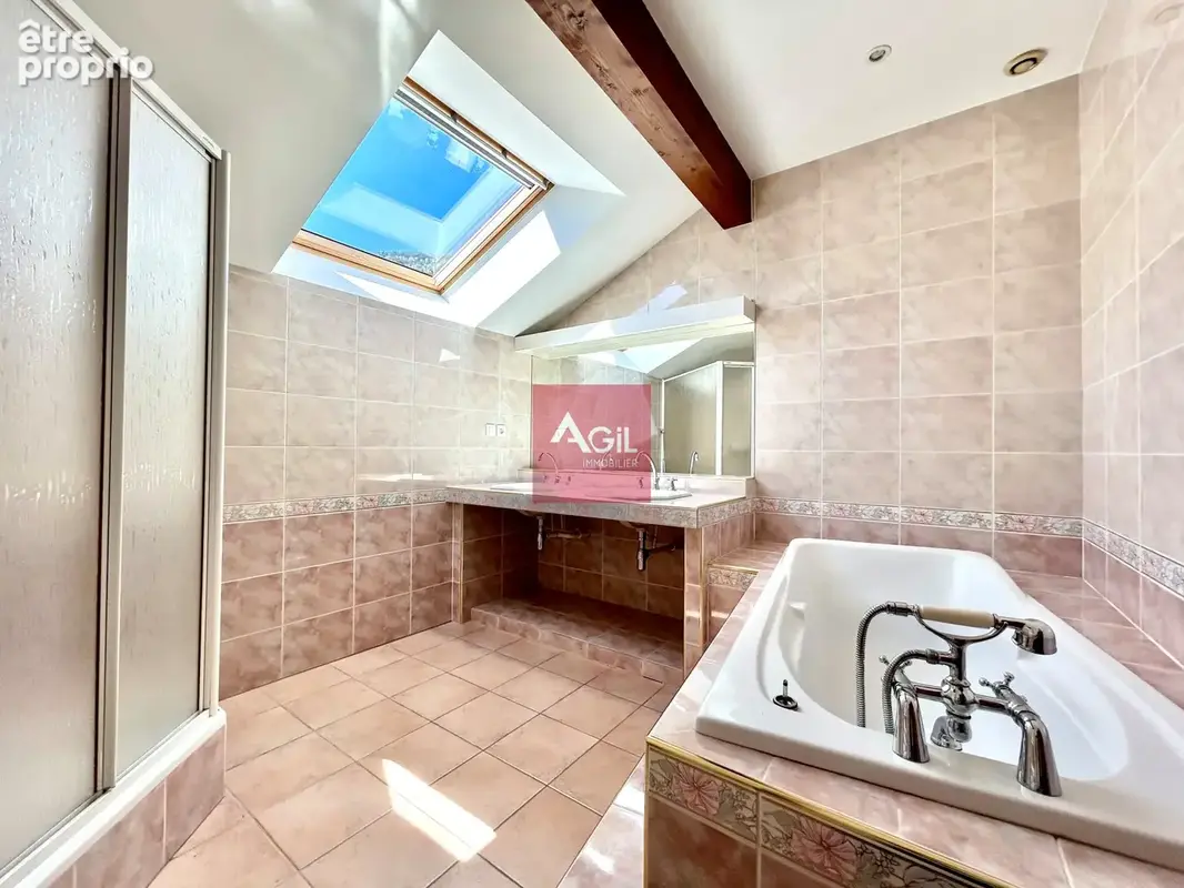 BERNIN : Appartement en triplex de 95m2 avec vue sur Belledonne. - photo 6