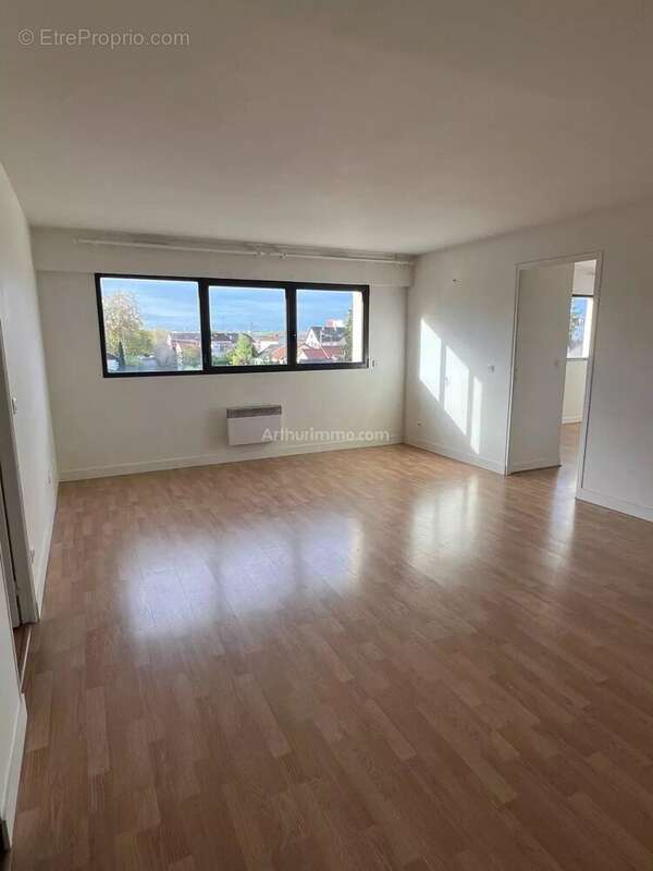 Appartement à NANTERRE