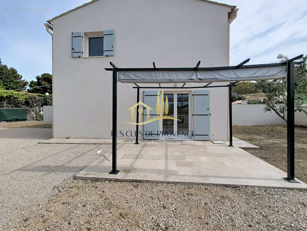 Maison à ROGNAC