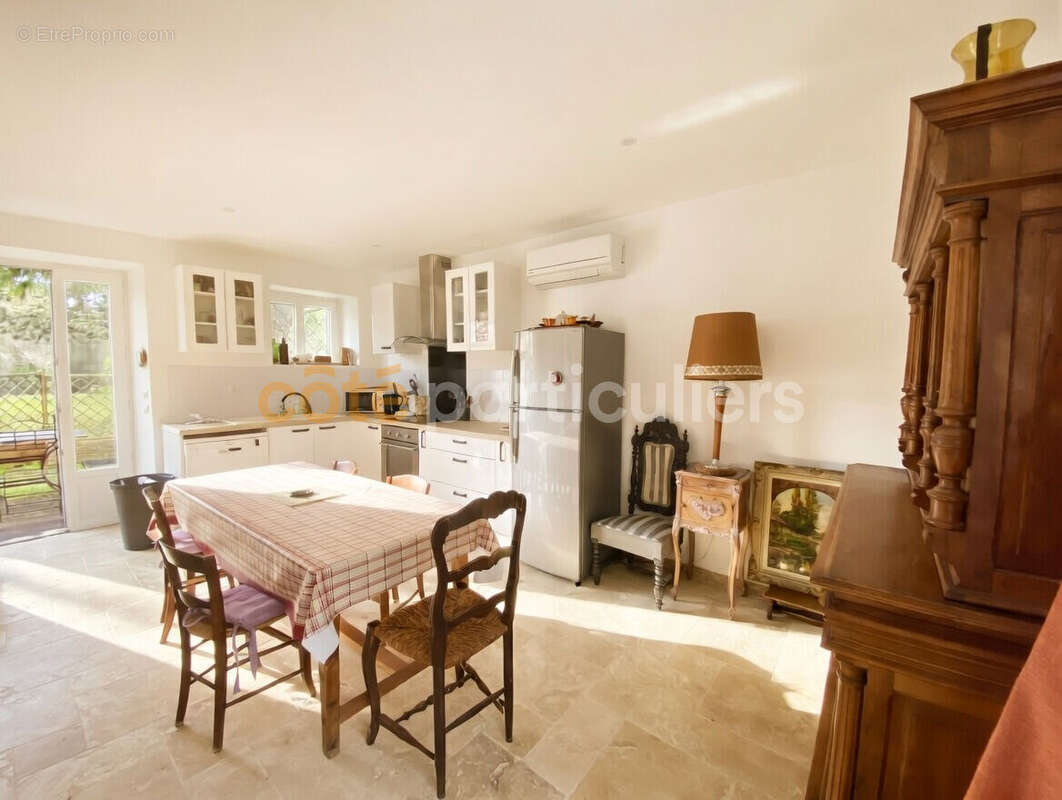 Maison à SAINT-MICHEL-EN-L'HERM