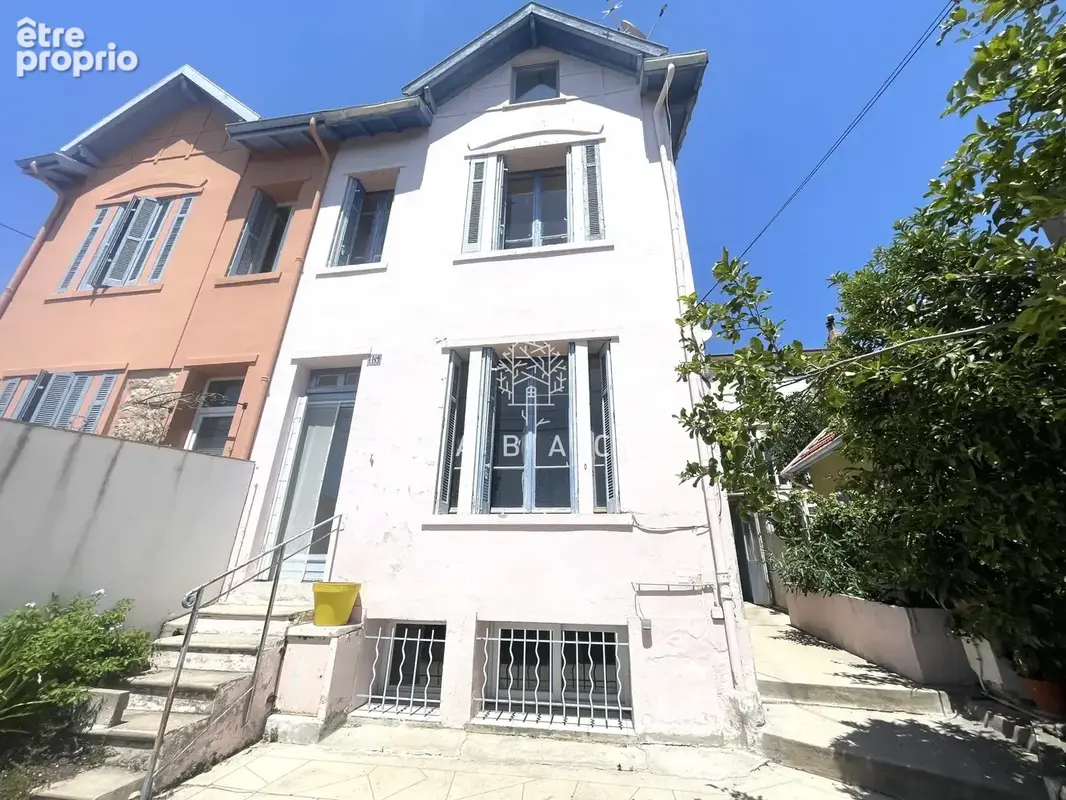 Maison à GRASSE