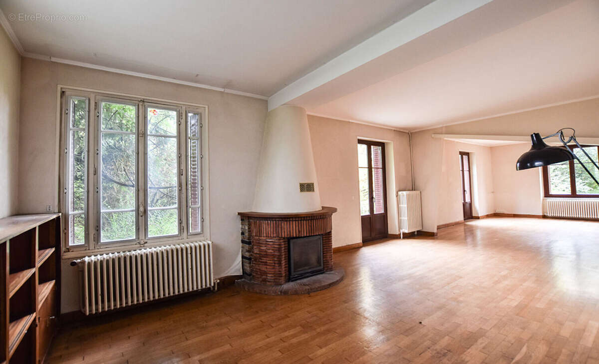 Maison à FONTENOIS-LES-MONTBOZON