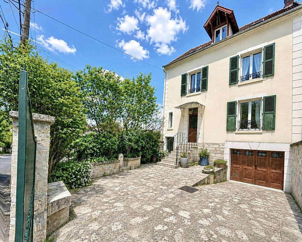 Maison à ASNIERES-SUR-OISE