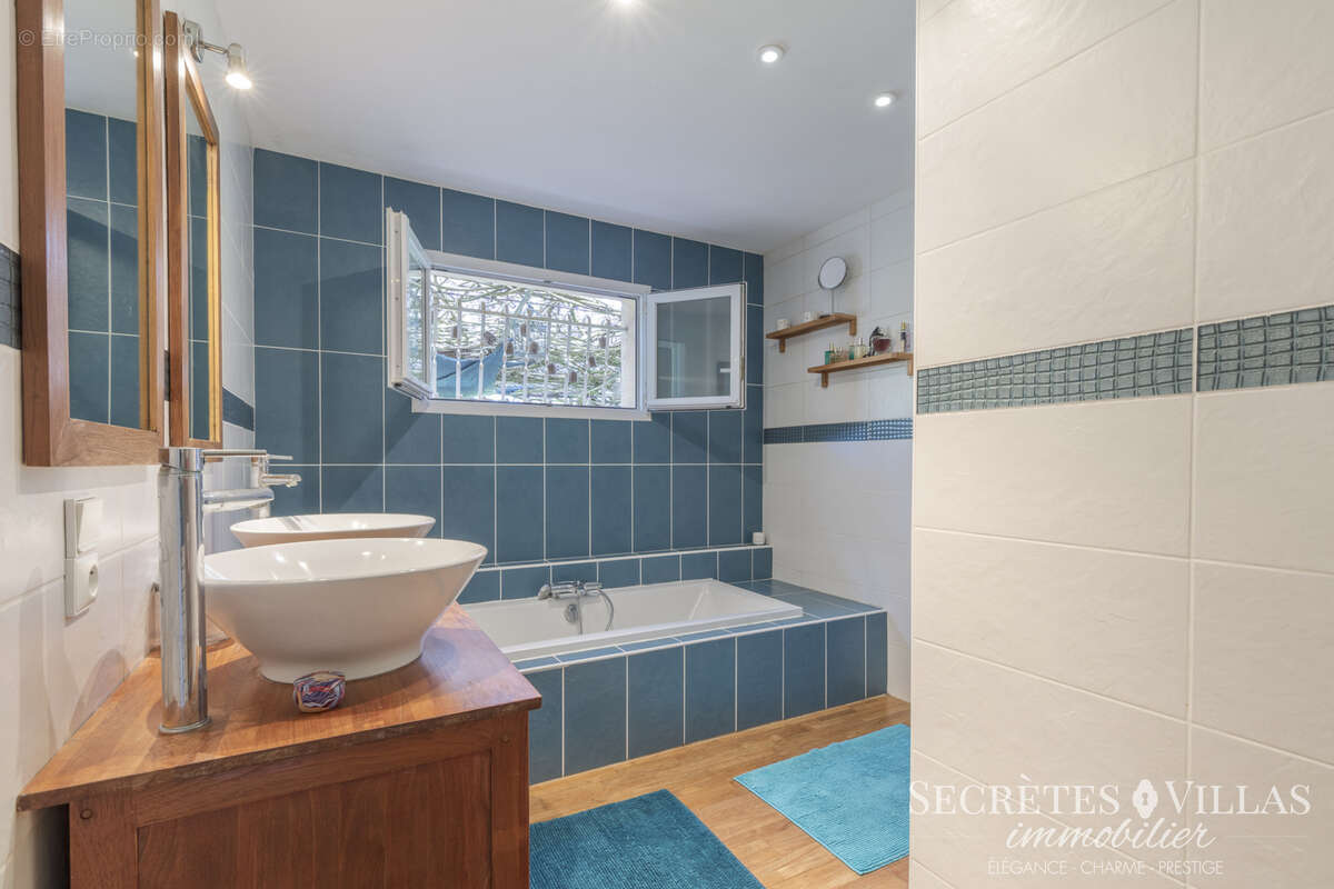 Maison à CARIGNAN-DE-BORDEAUX