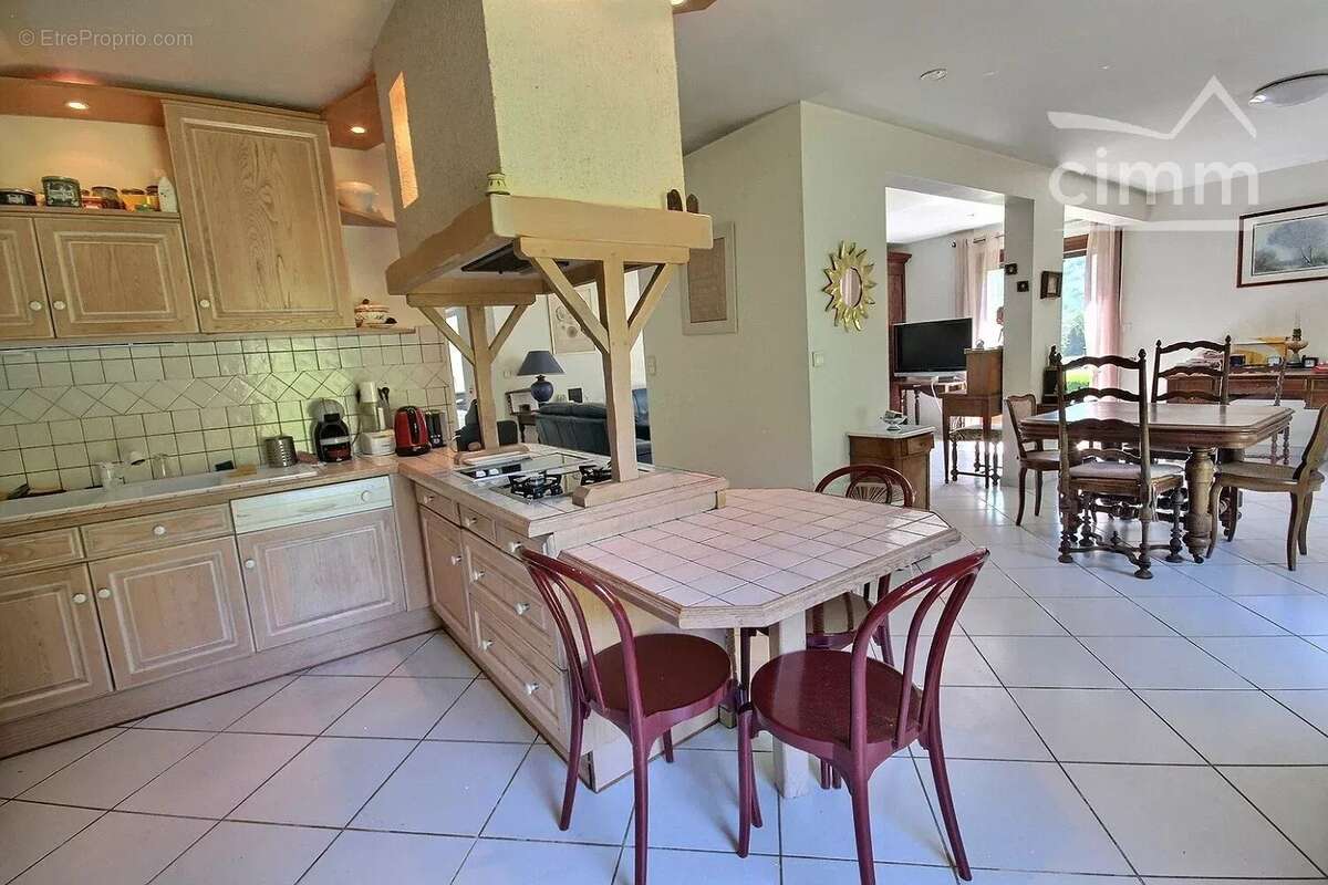 A vendre villa individuelle t5 166 m2 valgelon la rochette 73110 - photo 9