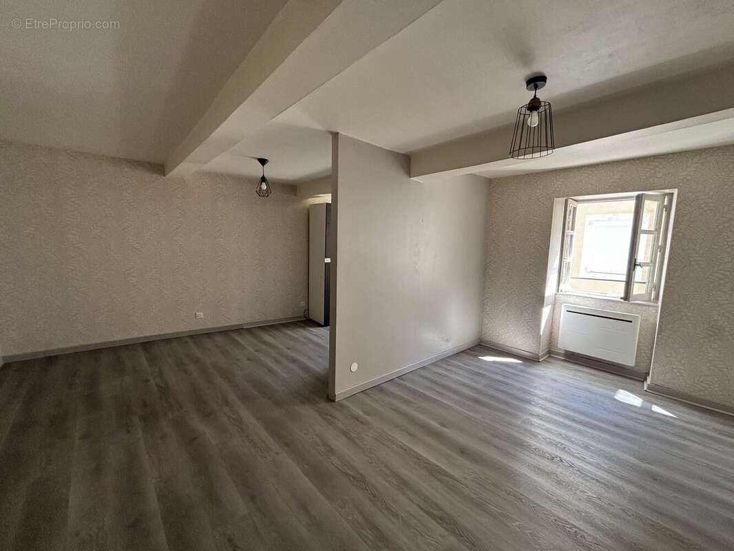 Appartement 120 m² à Privas  - photo 3