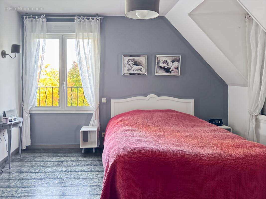 Maison Ballee 8 pièce(s) 179 m2 - photo 12