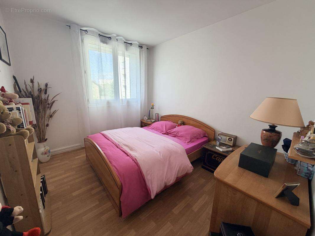 Appartement 45 m² à Saint-Germain-En-Laye  - photo 4