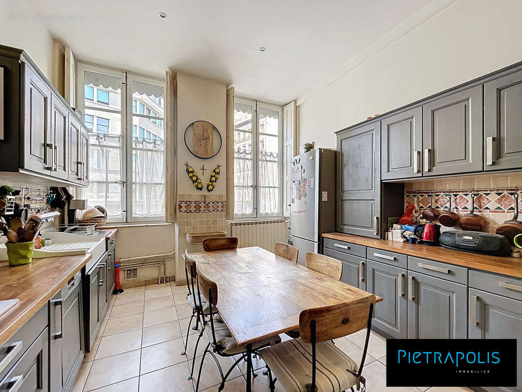 Appartement à LYON-1E