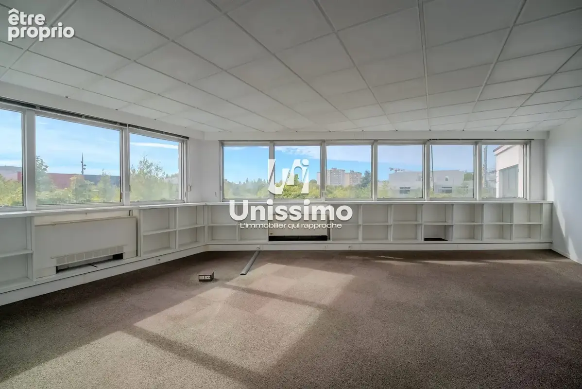 Commerce 300 m² à vendre à Montbeliard (25200) - photo 5